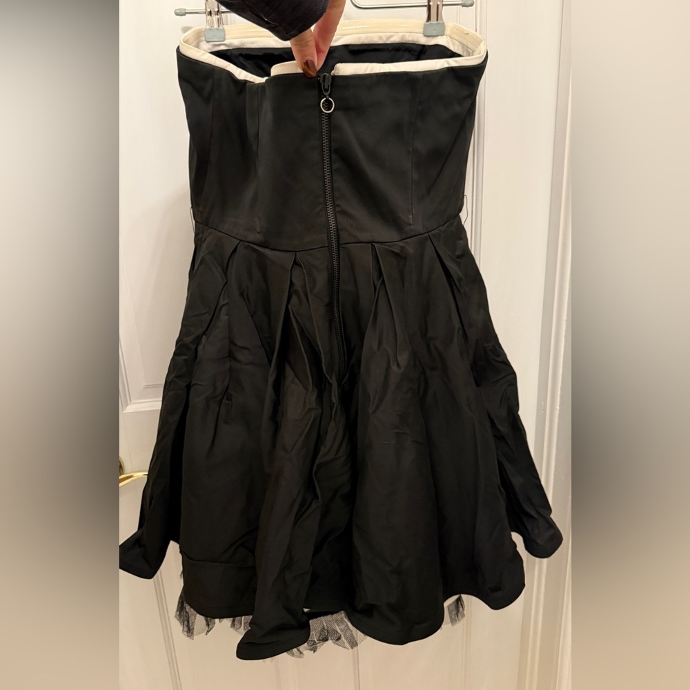 ALICE + OLIVIA Women's Black Strapless Tulle Skirt Mini Dress Size 8 - Picture 2 of 5